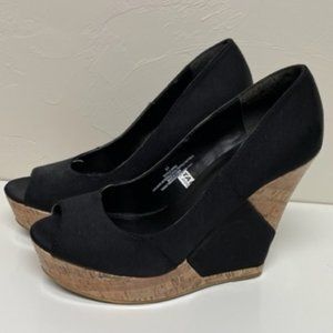 Mossimo Black Wedge Shoes – 6.5